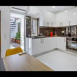 Апартаменты Stunning Flat In By Lovelystay Силвеш